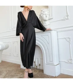 Pleated Long-Sleeved Loose-Fitting V-Neck Maxi Dress Wholesale Dresses SDV463837
